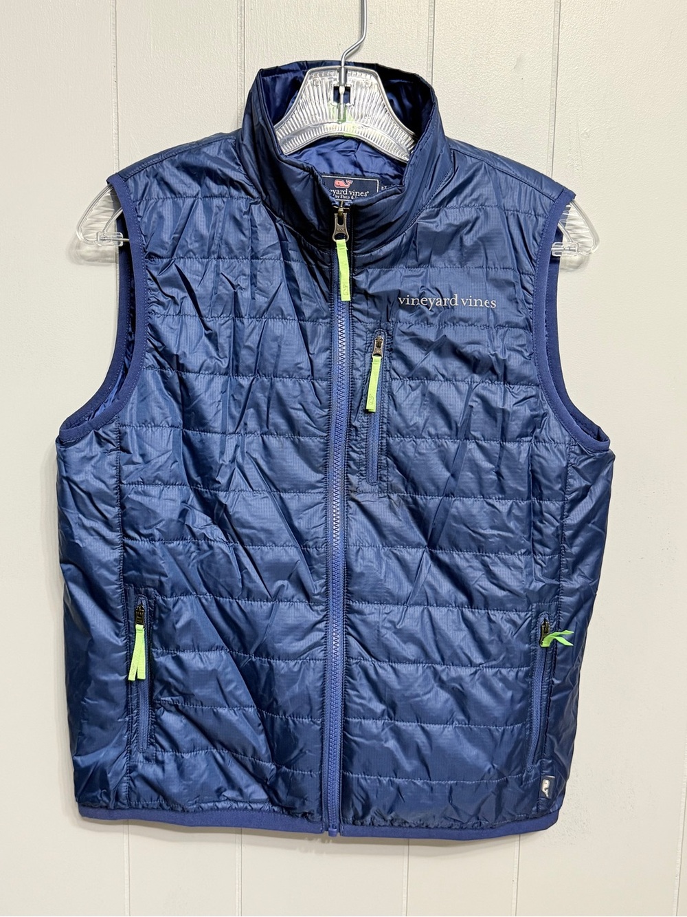 NWOT Vineyard Vines Kids Navy Quilted Puffer Vest with Neon Accents (L 16 ) - Picture 1 of 8